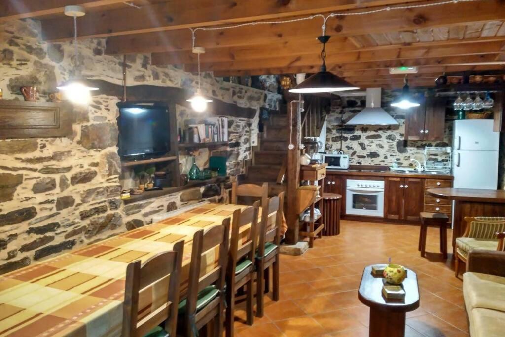فيلا Casa Da Penisquela إل باركو دي فالديوراس المظهر الخارجي الصورة